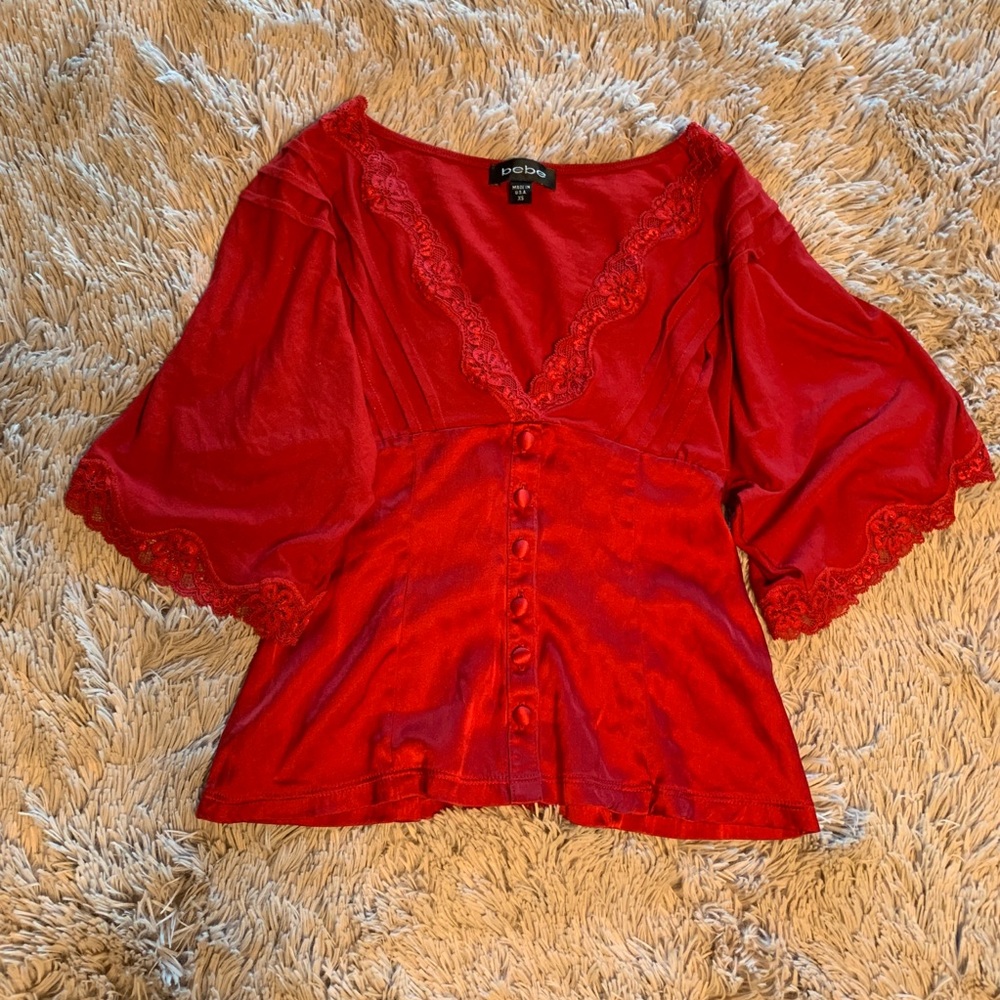 🎀 3 for 20 Beautiful Bebe blouse